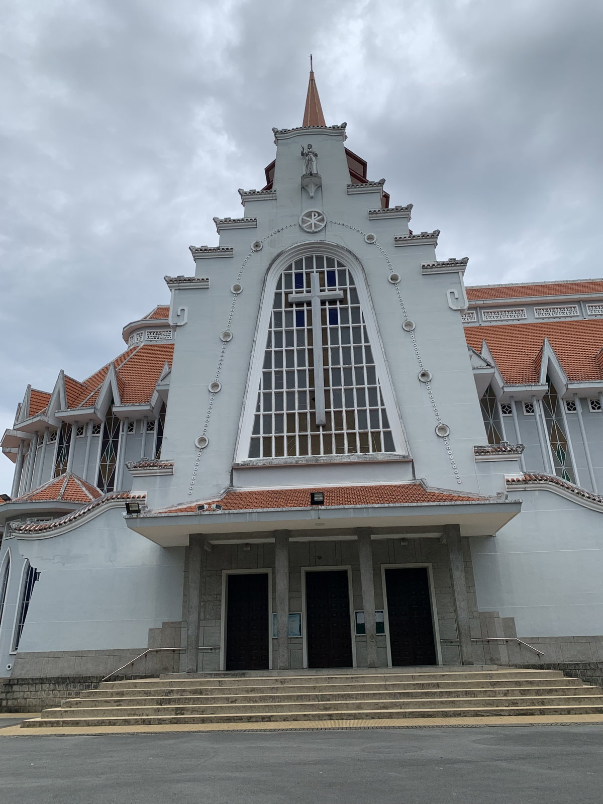 Huế 2024 - Church of the Saviour (Nhà thờ Dòng Chúa Cứu Thế, Huế), Hue, Vietnam, 2024