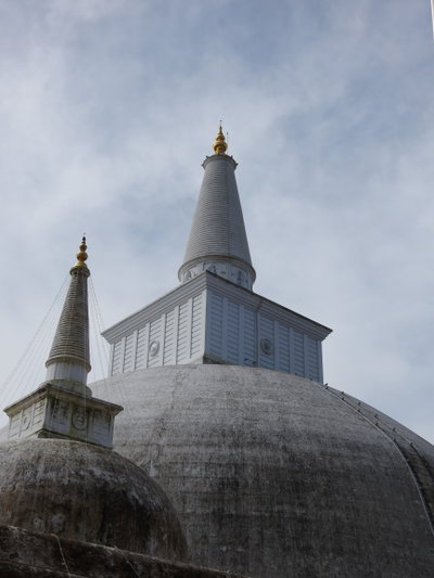 Ruwanweli maha saya, Anuradhapura, 2019