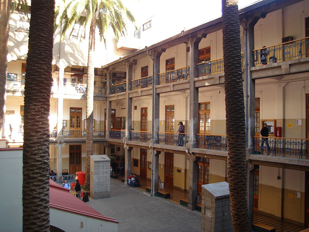 Casa Central de la PUCV 2007 03, Valparaíso, Chile, 2008