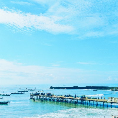 Jamestown Pier, Accra — photos through time