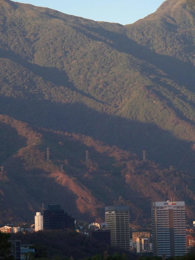 El Avila y Plaza Venezuela, Caracas, 2013