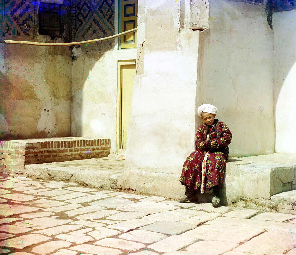Мальчикво дворе Тилля-Кари, Samarkand, Uzbekistan, 1905