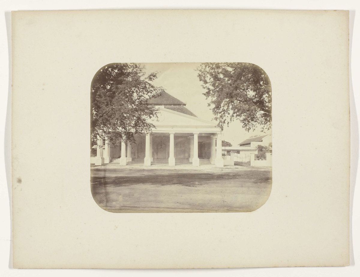 EU: Een verenigingsgebouw in Surabaya (1880), Surabaya, Indonesia, 1880