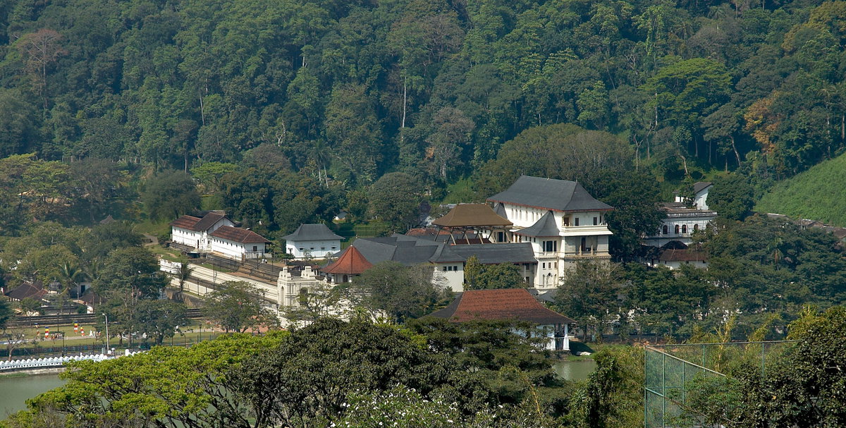 Dalada Maligawa Sri Lanka B, Kandy, Sri Lanka, 2006