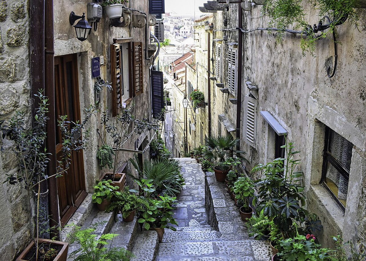 Going Down, Dubrovnik, Croatia, 2018
