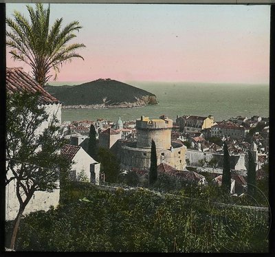 EU: Dubrovnik, elevated view of old town and harbour ( ) (1900), Dubrovnik, 1900