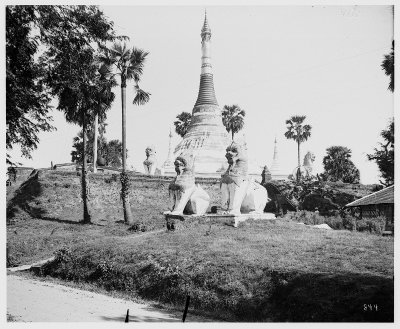 EU: Rangun, Birma. Löwenstatuen und Shwedagon-Pagode (1913), Yangon (Rangoon), 1913