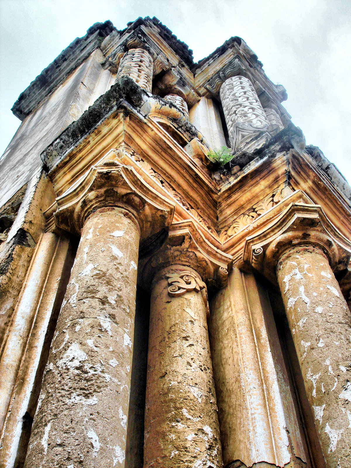 Iglesia antigua, Antigua Guatemala, Guatemala, 2011