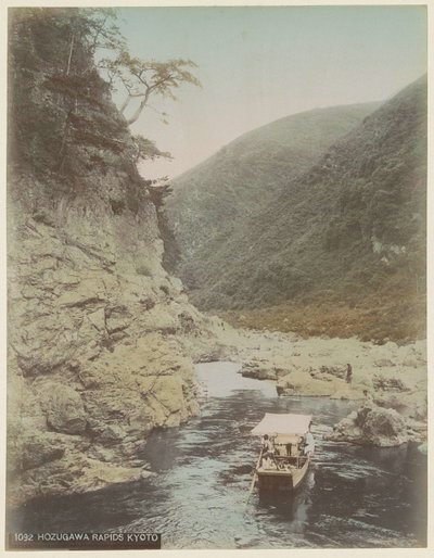 EU: Boot in de stroomversnellingen van de Hozurivier op Kyoto (1870), Kyoto, 1870