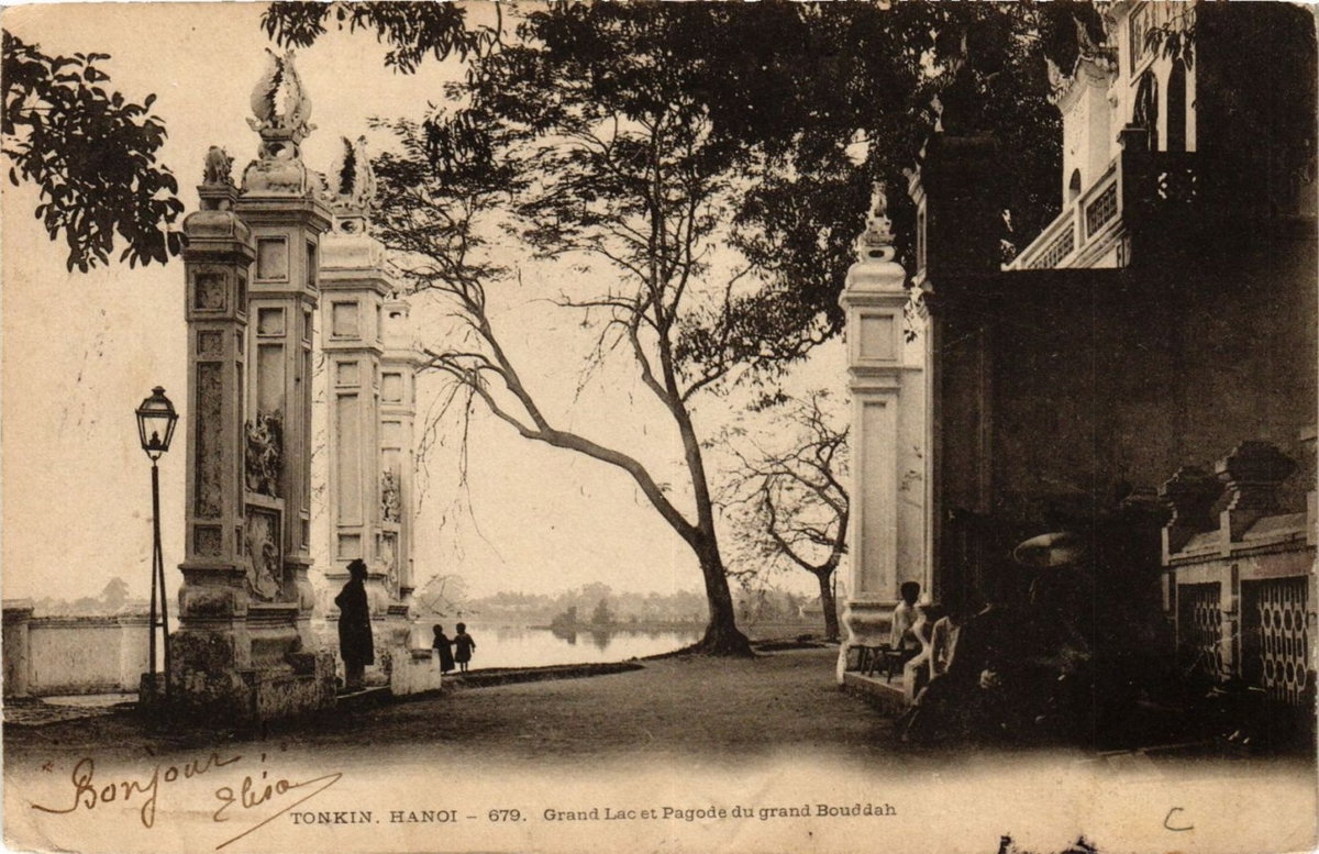 Hanoï - Grand Lac et Pagode du grand Bouddah, Hanoi, Vietnam, 1945