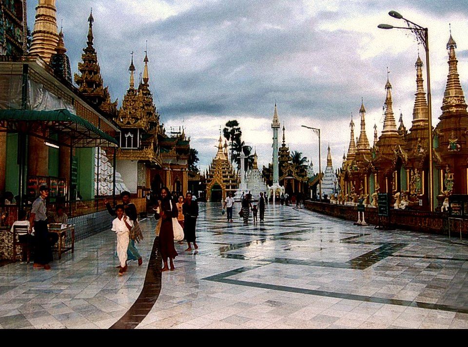 MYANMAR (BIRMANIA-BURMA) YANGON (RANGUN) SWDAGON PAYA, Yangon, Myanmar, 2007