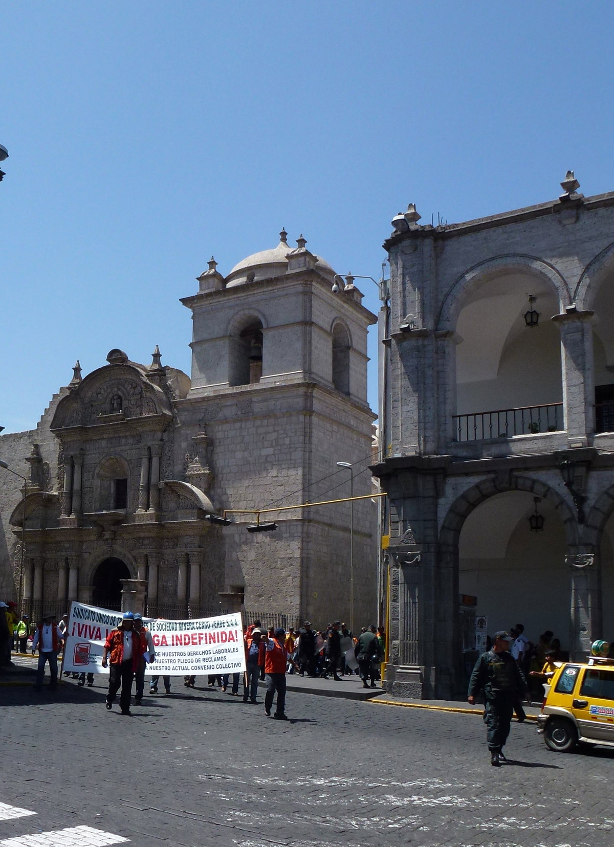 Arequipa, Porche de l'Église de la Compagnie de Jésus, Arequipa, Peru, 2011