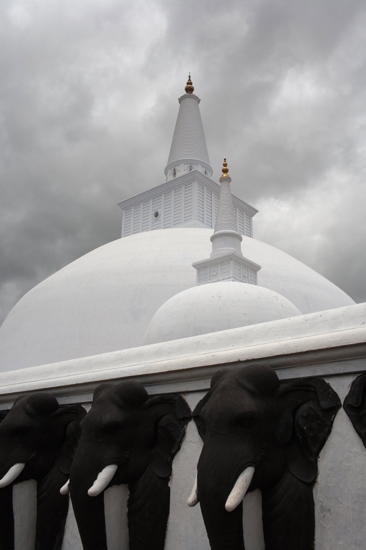 Ruwanweli Saya 2, Anuradhapura, Sri Lanka, 2009