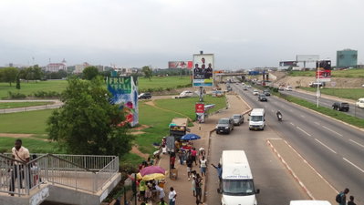 Street hawking under Tetteh Quarshie overhead footbridge 1, Accra, 2016