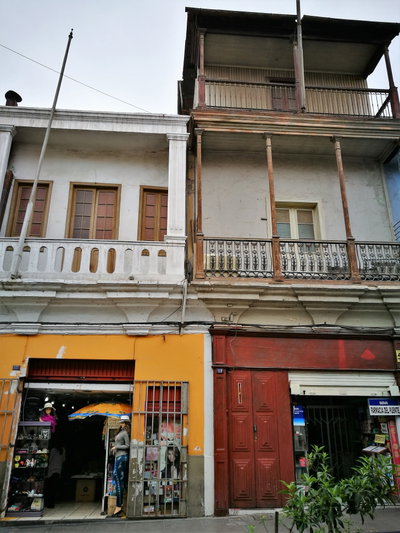 Edificis del Carrer Puente Bolognesi d'Arequipa, Arequipa, 2017