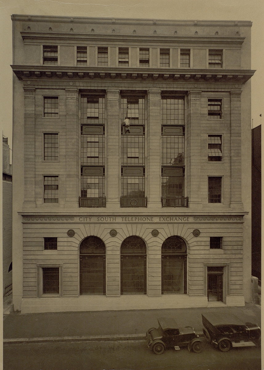 EU: Sydney, Telefonstation. Exteriör. (1925), Sydney, Australia, 1925