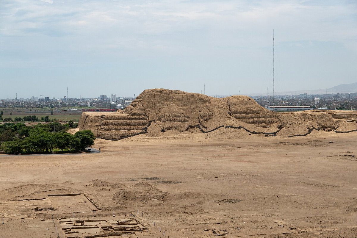 06-Huaca del Sol-nX-4, Trujillo, Peru, 2019
