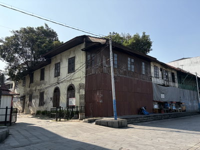 Wooden former office building at Kali Besar Timur (abandoned) Jakarta (2025), Jakarta, 2025