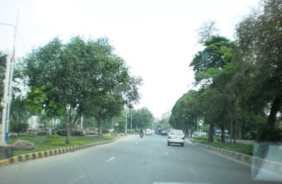 A foggy morning at The Mall Road, Lahore, Lahore, 2011