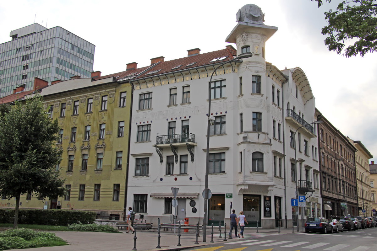 Ljubljana - Čudnova hiša, Ljubljana, Slovenia, 2019