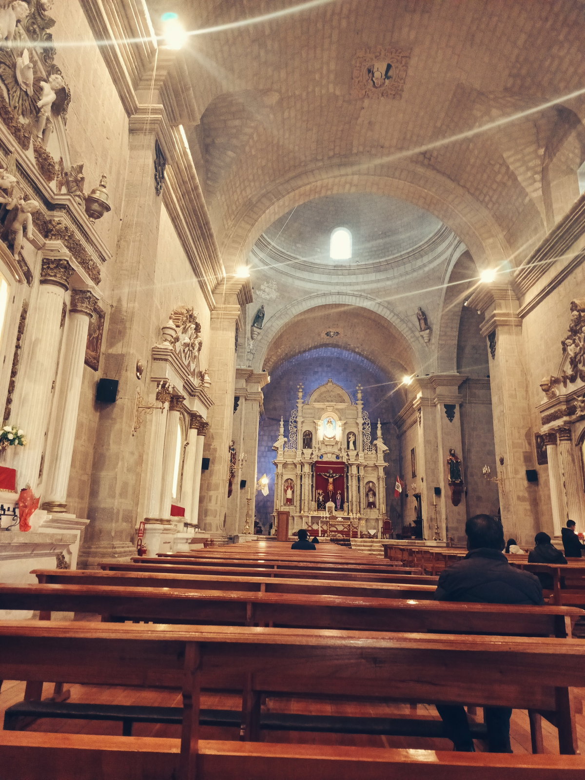 Interior de la basicilica catedral de puno, Puno, Peru, 2025