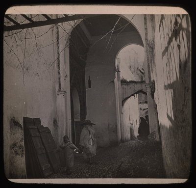 EU: Marruecos. Tetouan. Puerta de la Mezquita. reflection (1900), Tetouan, 1900