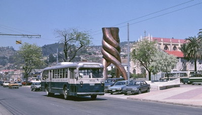 Troles Av Argentina, Valparaíso — photos through time