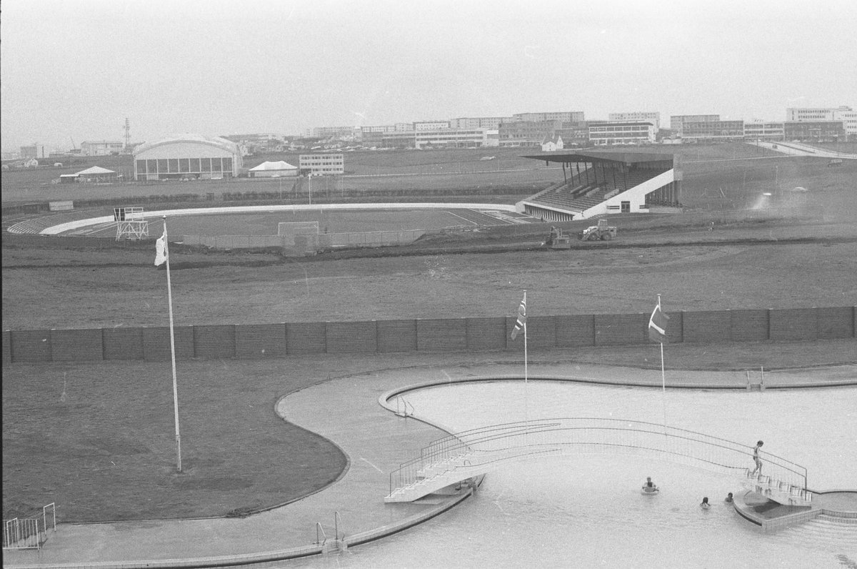 EU: Reykjavik, Utendørs svømmebasseng (1971), Reykjavik, Iceland, 1971