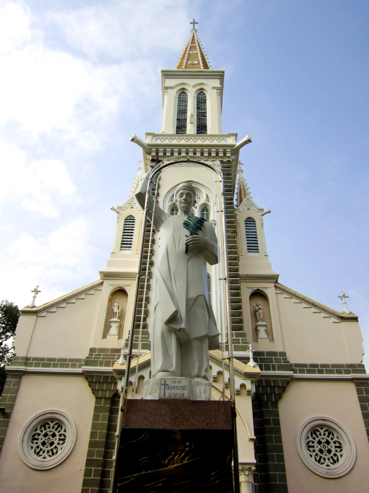 Tượng đài thánh Mátthêu Lê Văn Gẫm, Ho Chi Minh City, Vietnam, 2014