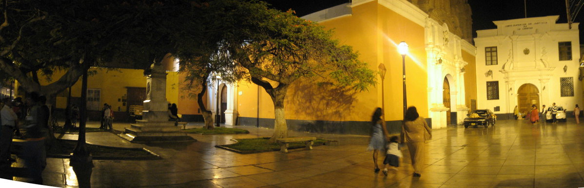 Trujillo, Plazoleta Iglesia La Merced, Trujillo, Peru, 2011