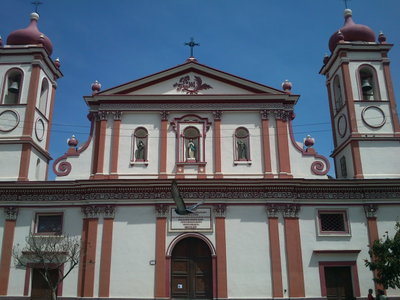 Dos torres del Hospicio, Cochabamba — photos through time
