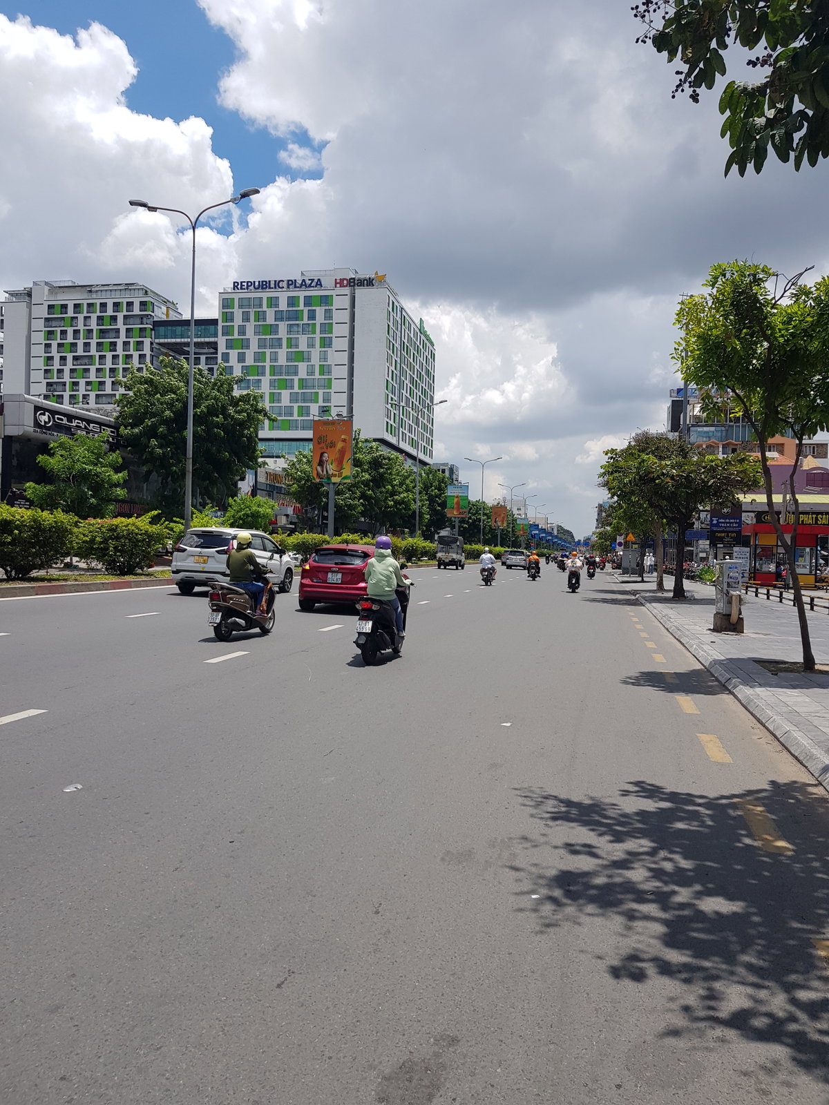 Đường Cộng Hòa TP.HCM, Ho Chi Minh City, Vietnam, 2022