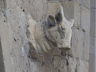 Swetizchoweli-Kathedrale Portal Stierkopf 5, Mtskheta, 2018