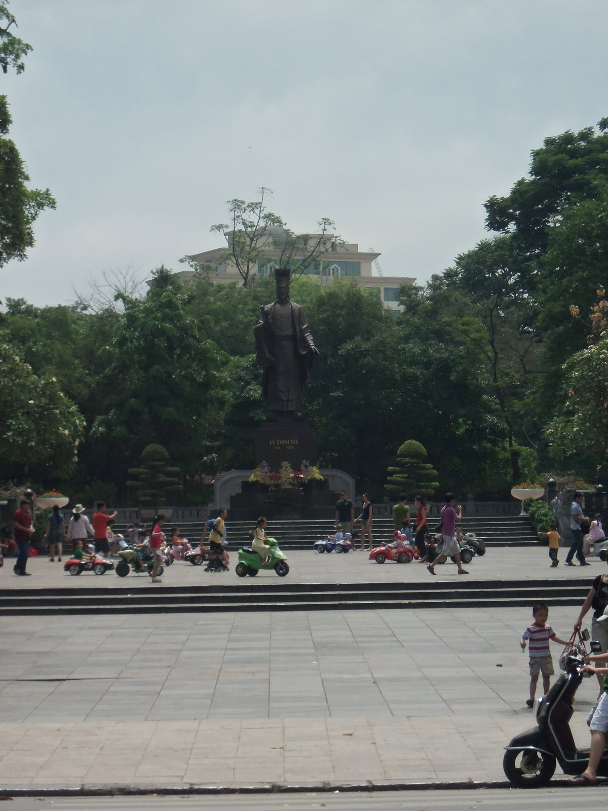 Tràng Tiền, Hoàn Kiếm, Hà Nội, Vietnam, Hanoi, Vietnam, 2012