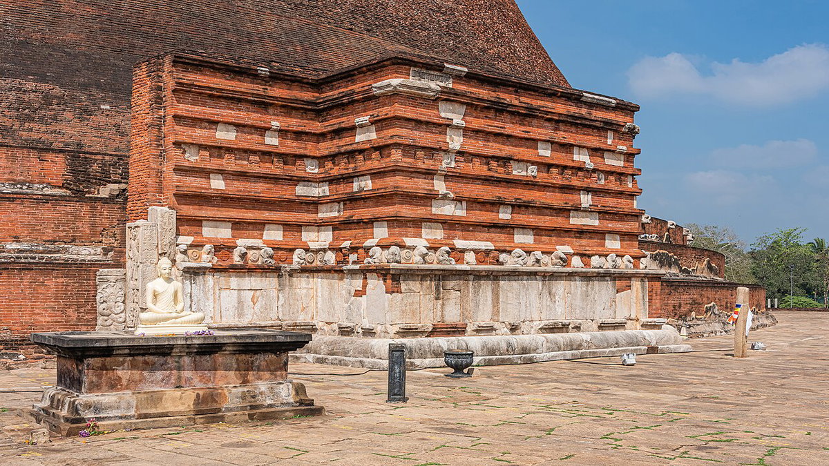 SL Anuradhapura Jetavanaramaya Stupa, Anuradhapura, Sri Lanka, 2020