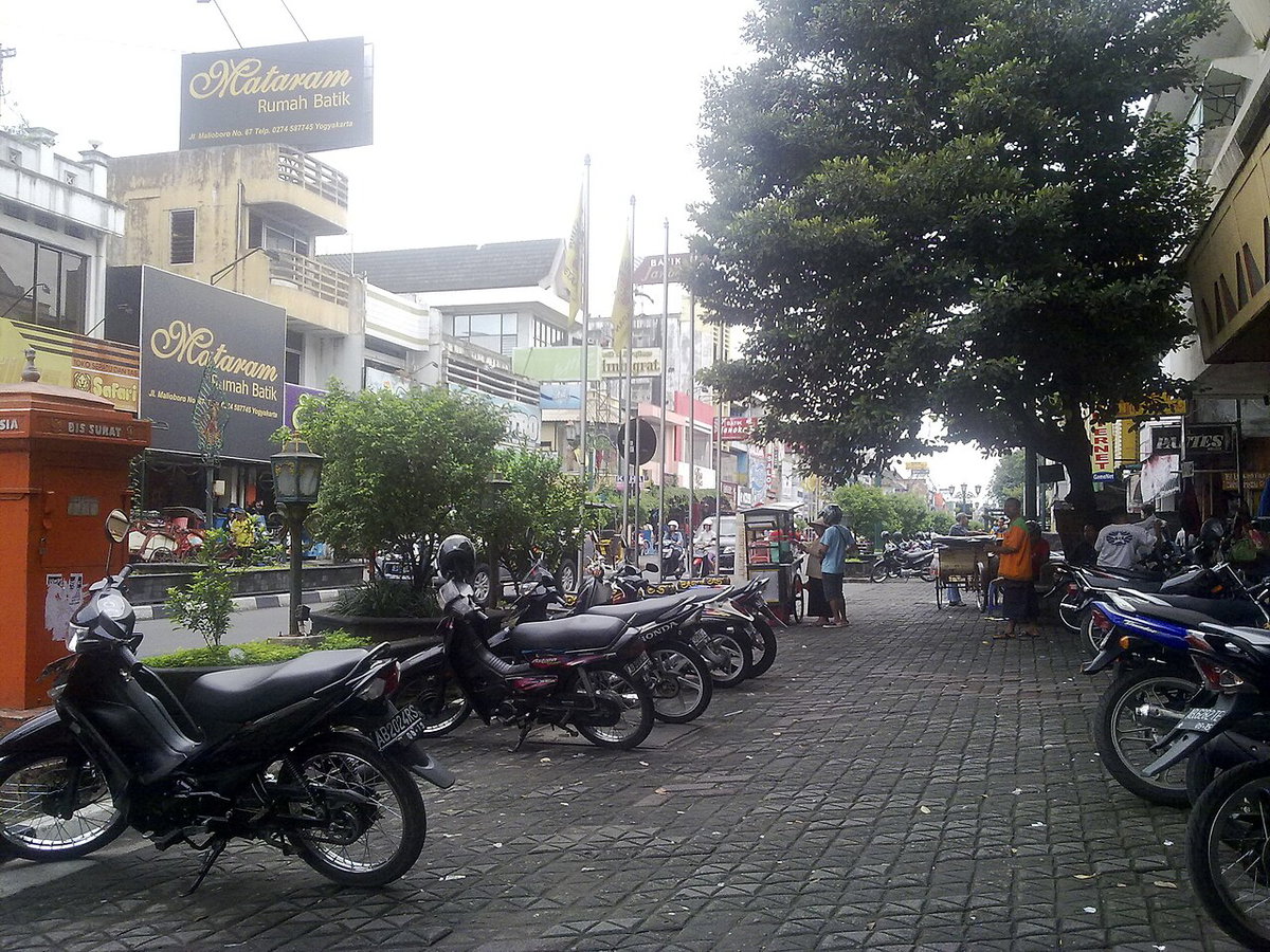 Old walkaways, malioboro, Yogyakarta, Indonesia, 2011