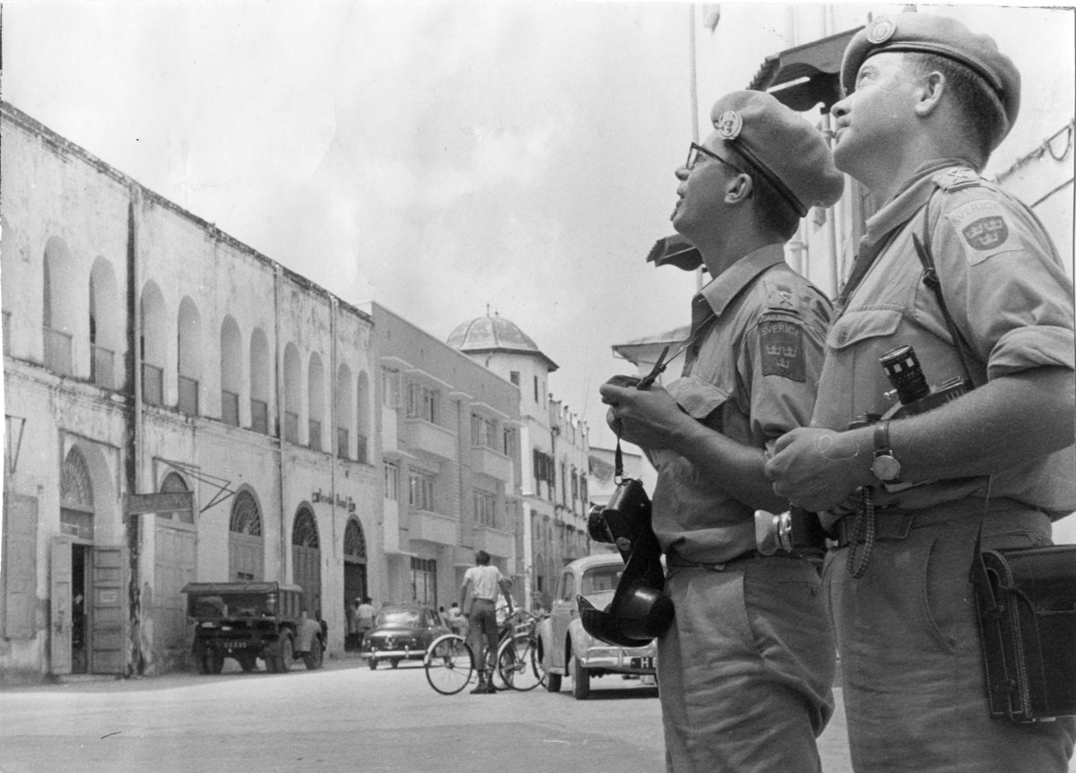 EU: Utrikestjänst, FN. På östafrikansk semester, i Zanzibar, Stone Town, Zanzibar, Tanzania, 1960