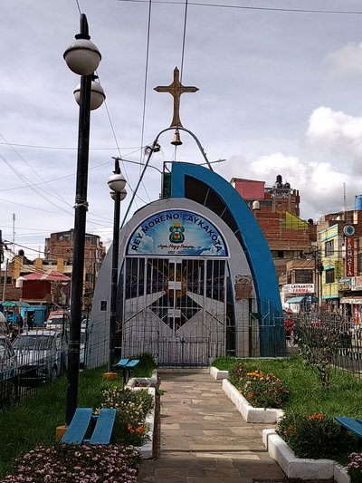 Capilla en la avenida Laykakoto de Puno, Puno, 2025
