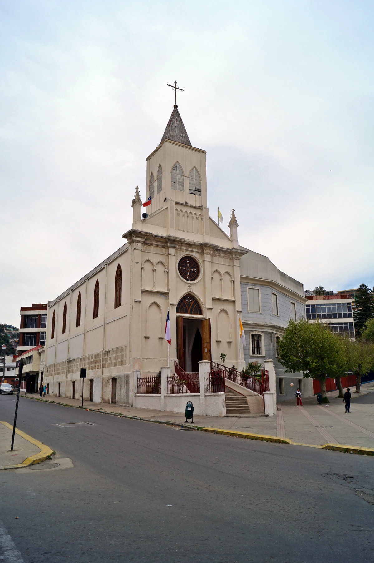 Iglesia del Corazón de María - Foto abierta, Valparaíso, Chile, 2012