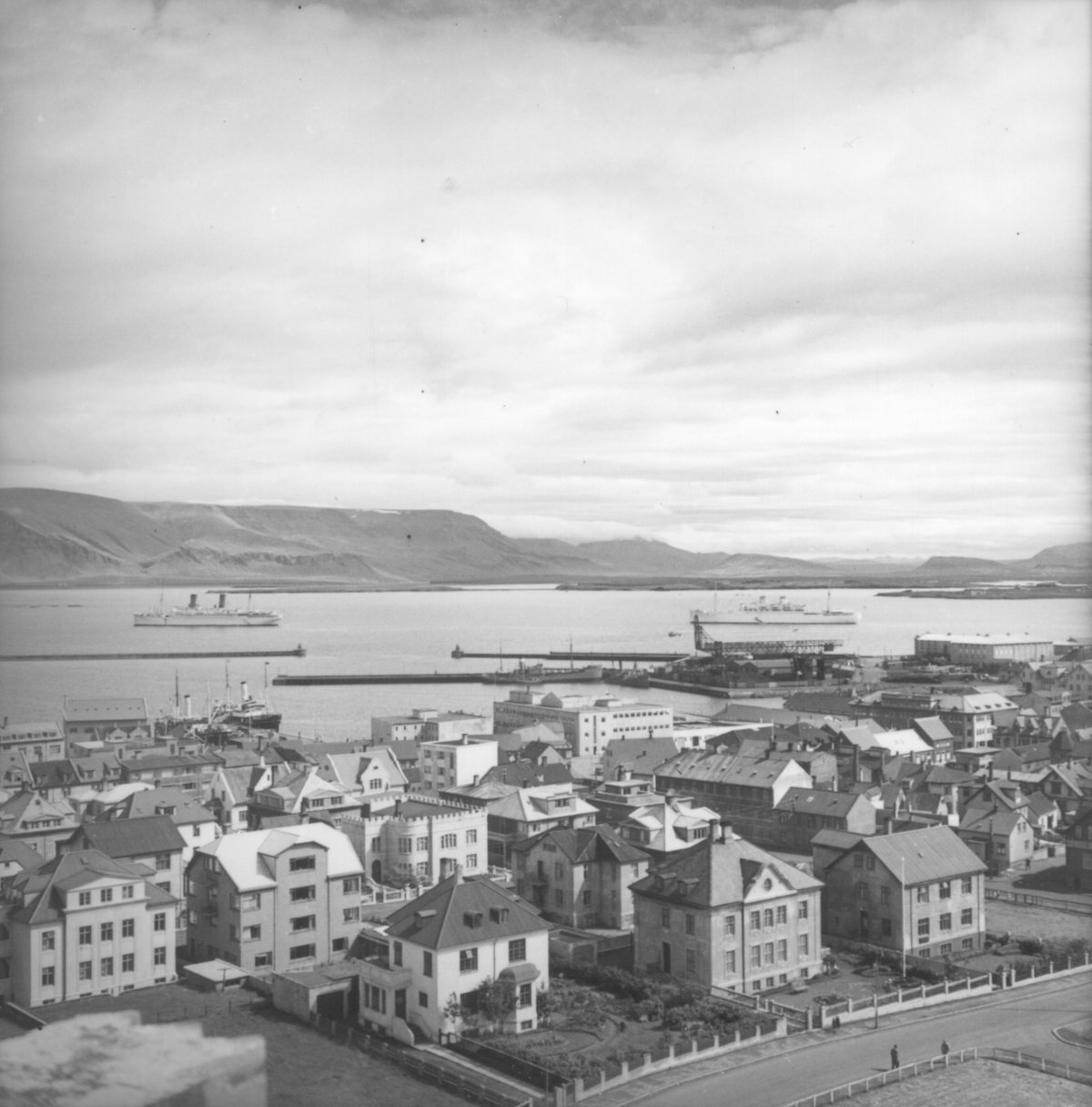 EU: Travel photos Iceland. Reykjavik. Town view with Faxaflói bay (1939), Reykjavik, Iceland, 1939
