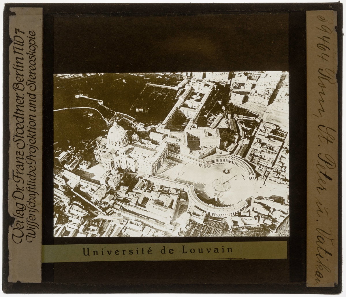 EU: Stato della Città del Vaticano Luchtfoto met centraal Basilica en Piazza di San Pietro (1925), Vatican City, Vatican City, 1925