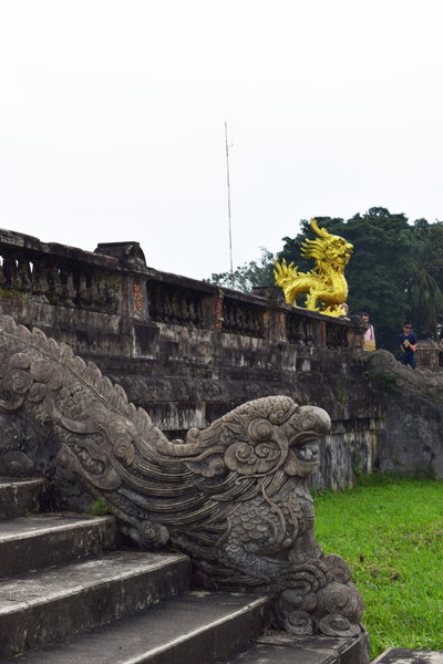 Dragon steps, Hue, 2018