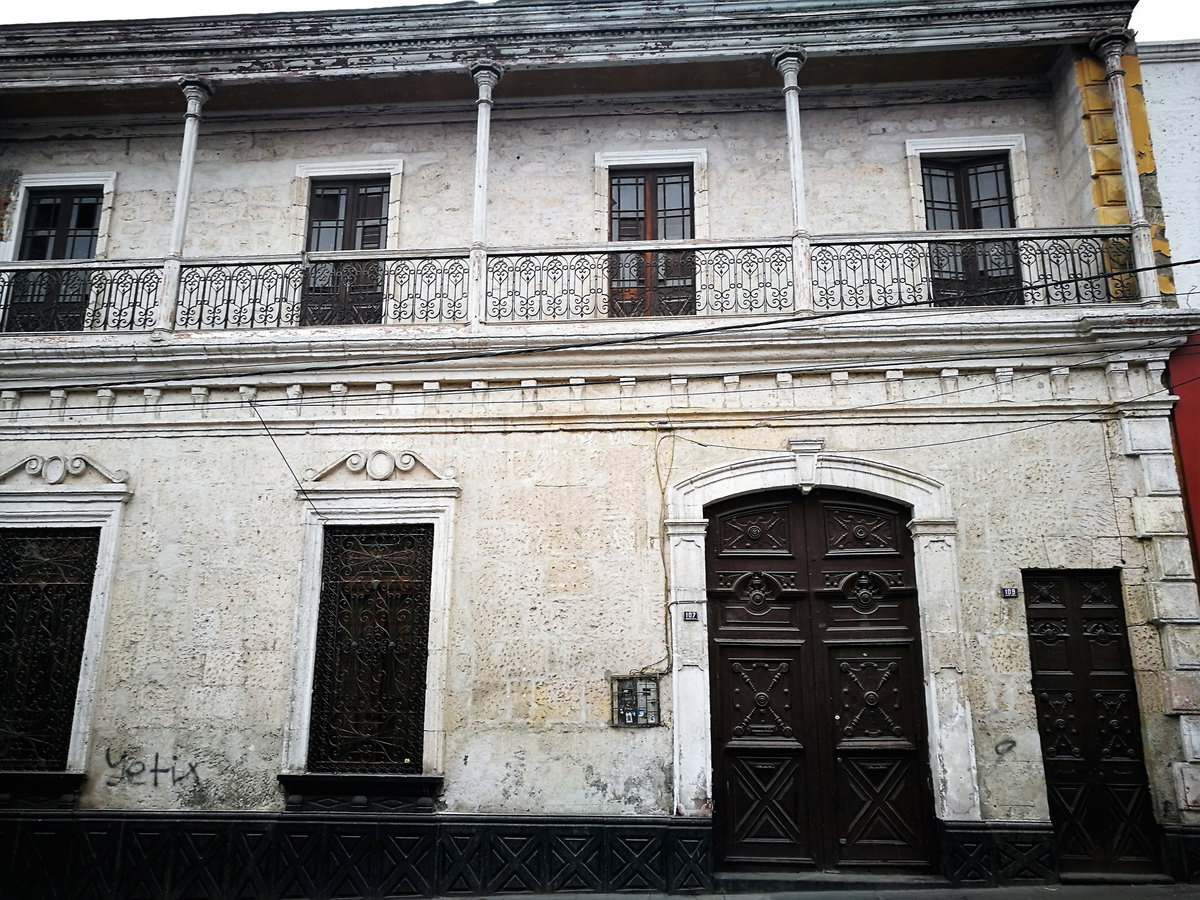 Façana del carrer Santa Marta d'Arequipa, Arequipa, Peru, 2017