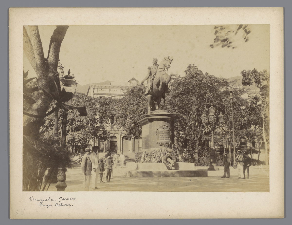 EU: Plaza Bolivar met een standbeeld van Simon Bolivar in Caracas (1850), Caracas, Venezuela, 1850