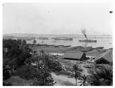 EU: Colombo (Sri Lanka). Blick über den Hafen mit Hochseepassagierdampfer Cleveland (1913), Colombo, 1913