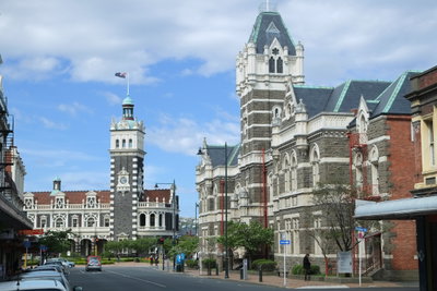 Dunedin Railway Station and Dunedin Law Courts, Dunedin, 2013