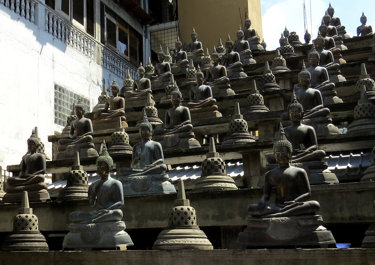 Храм Гангарама. Буддизм, Colombo, Sri Lanka, 2013