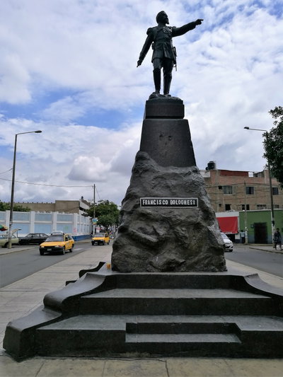 Estàtua de Bolognesi a l'Avenida España de Trujillo, Trujillo, 2017