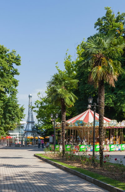 Kutaisi, Park Besika Gabaszwili, Kutaisi — photos through time