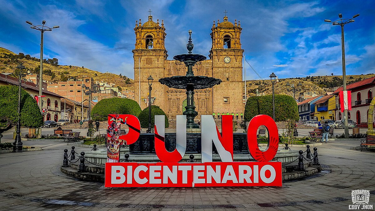 Plaza de Armas de Puno en el Bicentenario Peruano, Puno, Peru, 2021